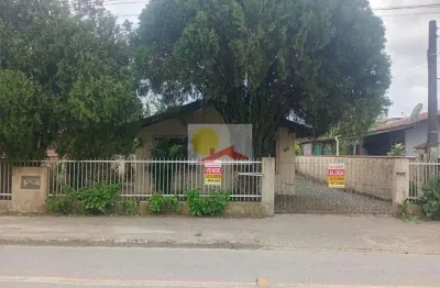 Casa com 2 quartos para alugar no Boehmerwald, Joinville 