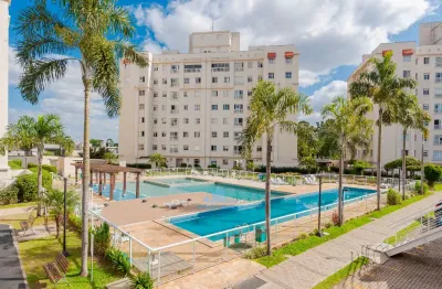 Cobertura com linda vista da cidade e das piscinas!