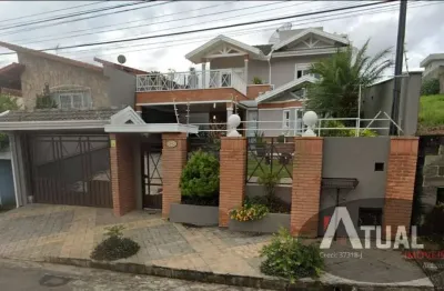 Casa  á venda em jarinu com 279 m² de área construída e 522 m² de terreno