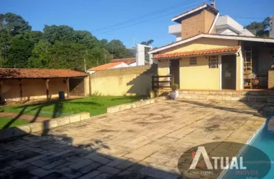 Casa de 337m2 com piscina próximo a av. lucas nogueira garcez – atibaia.