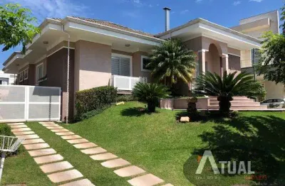 Casa em condomínio fechado em bragança paulista de 239 m²