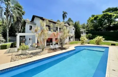 Imponente residência de 5 quartos e 5 suítes à venda em condomínio exclusivo de cotia-sp, parque dom henrique - 618,07 m².