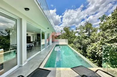 Luxuosa casa em condomínio à venda em carapicuíba-sp, chácara dos lagos: 4 quartos, 4 suítes, 3 salas, 5 banheiros, 8 vagas, 435,90 m².