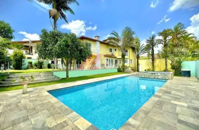 Casa de luxo em condomínio no são paulo ii, cotia-sp: 4 quartos, 4 suítes, 3 salas, 6 banheiros, 10 vagas de garagem, 753,59m² de área.
