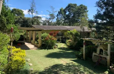 Chácara de luxo à venda em cotia-sp - 3 quartos, 2 suítes, 3 banheiros, 30.831m² na cachoeira. imperdível!