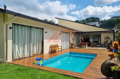 Casa à venda em cotia-sp, chácara eliana: 3 quartos, 3 suítes, 4 banheiros e 277,44 m² de área. agende sua visita!