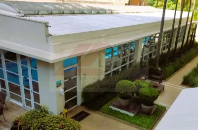 Excelente apartamento, em andar baixo, com área útil de 111m², 3 dormitórios sendo 1 suíte, 2 vagas e depósito.