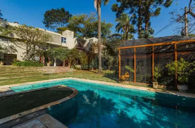 Casa com 4 quartos à venda na Rua Carangola, 478, Jardim Guedala, São Paulo