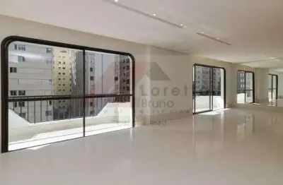 Apartamento de 293m² no jardim paulista, com 3 dormitórios, sendo duas suítes, living amplo com janeloões que trazem luminosidade ao ambiente, varanda, 3 vagas.