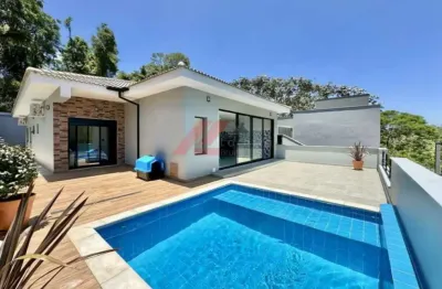 Linda casa em condomínio à venda na granja viana, cotia-sp: 3 quartos, 3 suítes, 1 sala, 4 banheiros, 2 vagas, 321,00 m².