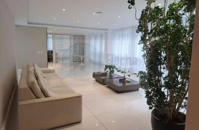 Excelente apartamento espaçoso de 350m2 em higienópolis - 4 dormitórios sendo 2 suítes e 3 vagas