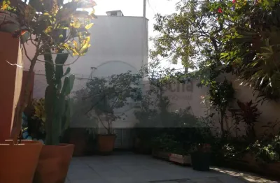 Linda casa de 269m2 em santo amaro - 4 dormitórios sendo 1 suíte e 3 vagas