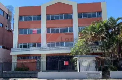 Barra funda : 15 minutos a pé da estação barra funda. próximo ao viaduto antarctica e marginal tiete.