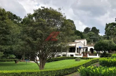 Luxuosa mansão de 4 quartos e 4 suítes na granja viana em cotia-sp com 800m² e 10 vagas de garagem! venha conferir!