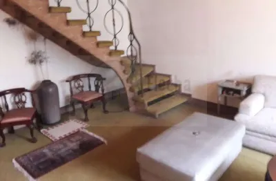 Excelente sobrado , 120 m² - 3 dormitórios (sendo 1 suíte) e 2 vagas.