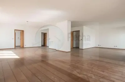Excelente apartamento 315 m² - 4 dormitórios, sendo 2 suítes e 3 vagas.