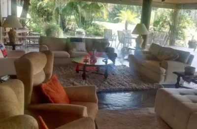 Imperdível oportunidade: casa de alto padrão à venda em itapevi-sp, no jardim mirador, com 5 quartos, 1 suíte, 2 banheiros, 9 vagas e 300m².
