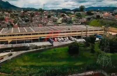 Galpão comercial de alto padrão no parque são domingos - são paulo-sp: 3 salas, 2 banheiros, 2 vagas de garagem, 1.100m² de área.