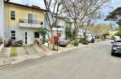 Casa em condomínio à venda em cotia-sp: 3 quartos, 1 suíte, 1 sala, 2 banheiros, 2 vagas de garagem, 130,87 m².