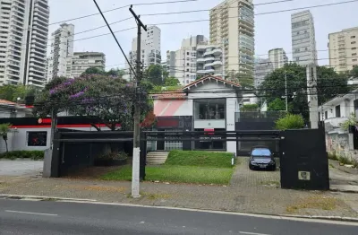 Casa comercial para alugar na Avenida Pacaembu, 1754, Pacaembu, São Paulo