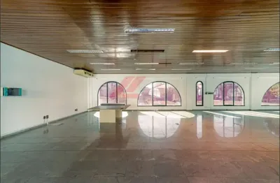 Excelente oportunidade de locação de casa comercial em são paulo-sp, bairro jardim everest: 15 salas, 7 banheiros, 25 vagas de garagem!