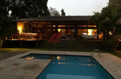 Imperdível: casa à venda em ibiúna-sp, 3 quartos, 3 suítes, 1 sala, 4 banheiros, 4 vagas de garagem, 280m² de área.