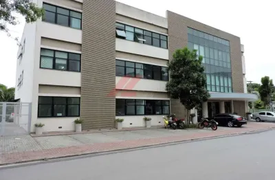 Sala Comercial de Luxo na Granja Viana: 3 salas, 1 banheiro, 1 vaga de garagem, 53,19 m² de área - Cotia-SP