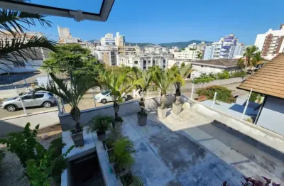 Casa com 3 quartos à venda na rua professor bayer filho, --, coqueiros, florianópolis por r$ 1.600.000
