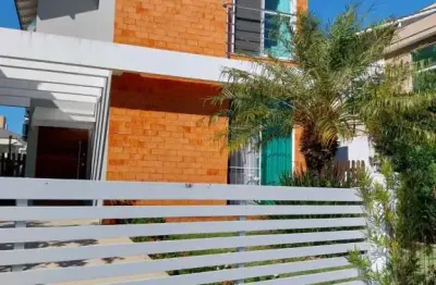 Casa com 3 quartos à venda na rua da quaresmeira roxa, --, cachoeira do bom jesus, florianópolis por r$ 2.000.000