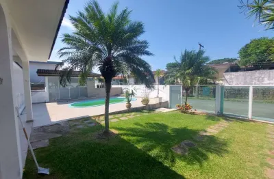 Casa com 5 quartos à venda na rua senador milton campos, --, coqueiros, florianópolis por r$ 2.500.000