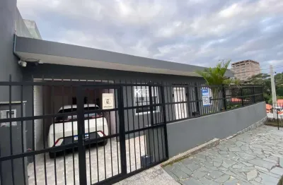 Casa com 5 quartos à venda na rua santa rita de cássia, --, canto, florianópolis por r$ 1.200.000
