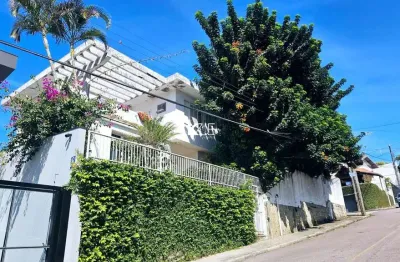 Casa com 3 quartos à venda na rua eliseu guilherme, --, coqueiros, florianópolis por r$ 1.900.000