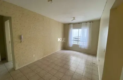 Apartamento com 2 quartos para alugar na Rua Renato Ramos da Silva, --, Barreiros, São José por R$ 2.100