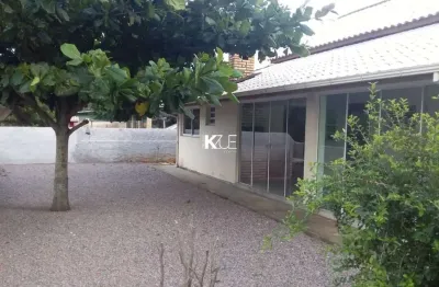 Casa com 2 quartos à venda na Rodovia Baldicero Filomeno, --, Ribeirão da Ilha, Florianópolis por R$ 950.000