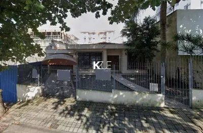 Casa com 5 quartos à venda na rua libia cruz, --, estreito, florianópolis por r$ 1.150.000