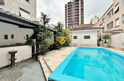 Casa com 3 quartos para alugar no Gonzaga, Santos 