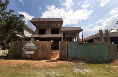 Sobrado com 4 suítes, escritório e piscina à venda em condomínio de paulínia/sp