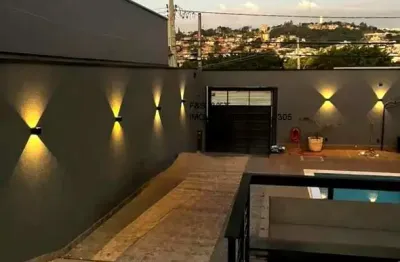 Imperdível oportunidade: casa à venda em valinhos-sp, 3 quartos, 1 suíte, 2 salas, 2 banheiros, 3 vagas, 181m² no jardim pinheiros!