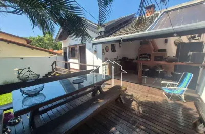 Casa com 3 dormitórios à venda, 138 m² por R$ 1.500.000,00 - Urbanova - São José dos Campos/SP