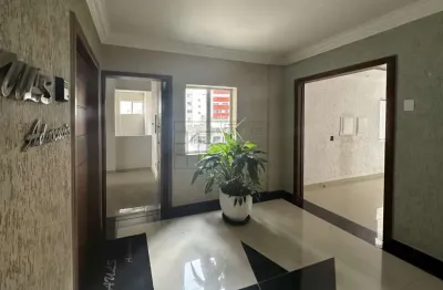 Sala comercial para alugar na rua presidente faria, 421, centro, curitiba, 49 m2 por r$ 1.385