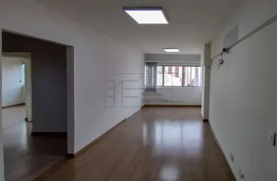 Sala comercial para alugar na rua marechal deodoro, 235, centro, curitiba, 81 m2 por r$ 2.300