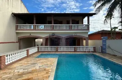 Imperdível oportunidade! casa à venda em itanhaém-sp, bairro cibratel 2, com 3 quartos, 1 suíte, 3 banheiros, 4 vagas de garagem e 210m² de área.