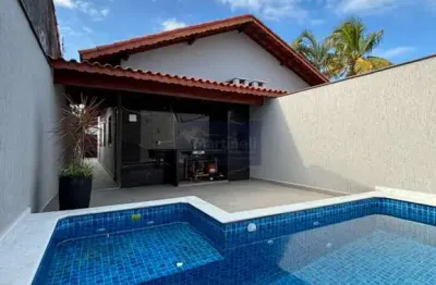 Imperdível oportunidade de compra: casa à venda em itanhaém-sp, bairro santa terezinha, 2 quartos, 1 suíte, 1 sala, 3 banheiros, 2 vagas, 63m².