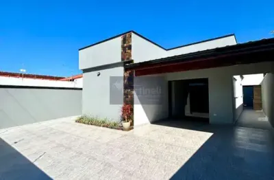 Oportunidade imperdível: casa à venda em itanhaém-sp, bopiranga! 3 quartos, 2 suítes, 4 banheiros, 121m². casa nova com piscina e fino acabamento, próximo ao mar!