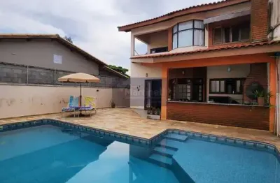 Imperdível oportunidade! casa à venda em itanhaém-sp, cibratel 1! 3 quartos, 1 suíte, 1 sala, 2 banheiros, 3 vagas de garagem, 218m².