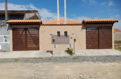 Casa à venda em itanhaém-sp, bairro bopiranga: 2 quartos e 58,00 m² de área.