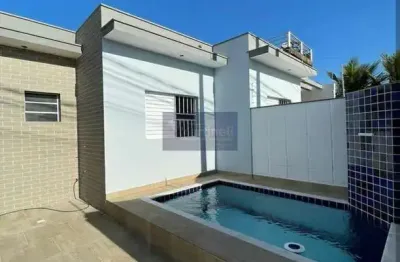 Imperdível oportunidade! casa à venda em itanhaém-sp, bairro jamaica. 2 quartos, 1 suíte, 1 sala, 2 banheiros, 2 vagas, 56m².