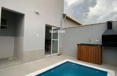 Casa em condomínio de alto padrão em itanhaém-sp, bairro cibratel 2: 2 quartos, 2 suítes, 1 sala, 3 banheiros, 2 vagas, 65,00 m². venha conferir!