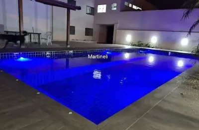 Imperdível casa comercial de alto padrão, 5 quartos, 5 suítes, 4 salas, 5 banheiros, 5 vagas, 1.010m² em itanhaém-sp.