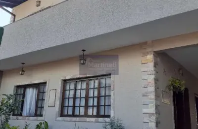 Imóvel de luxo no coração de centro-sp: casa com 5 quartos, 4 suítes, 4 vagas de garagem e 377m² de área.